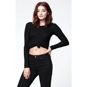 😍Designer black tie up shirt crop top😍